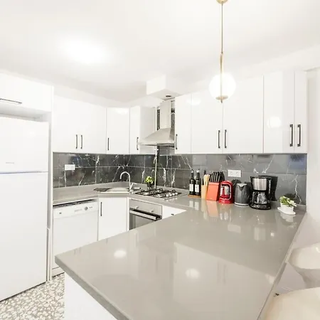 Charming 1br House Wpatio And Ac In Nianta Apartment Istanbul