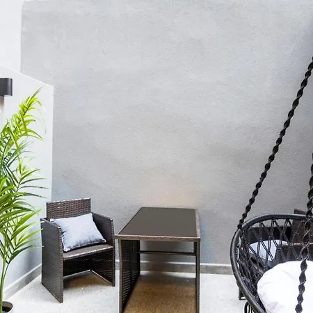 Appartamento Charming 1br House Wpatio And Ac In Nianta